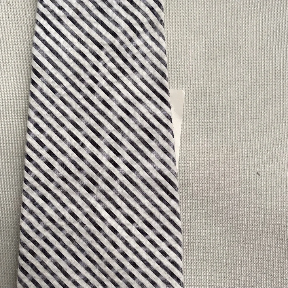 Gymboree gray and white diagonal striped tie NWT